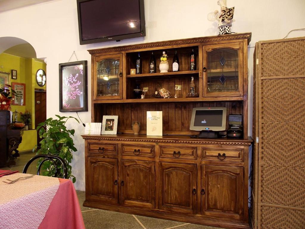 Hotel Ausonia Monte Porzio Esterno foto