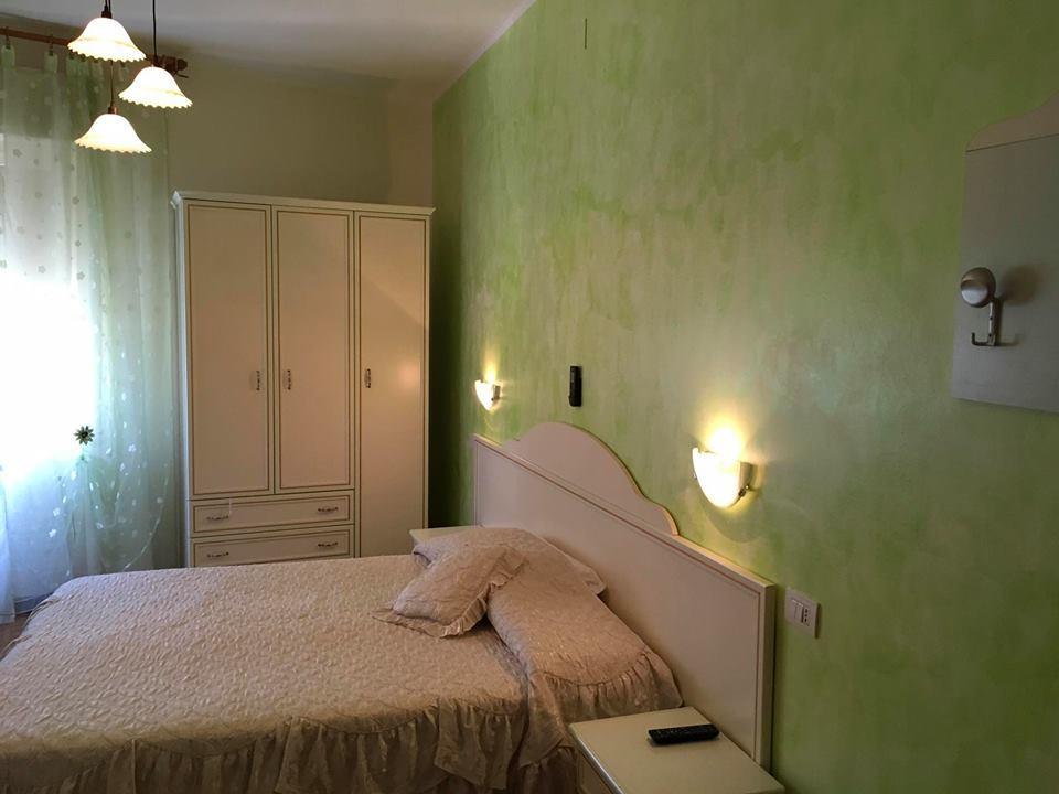 Hotel Ausonia Monte Porzio Esterno foto